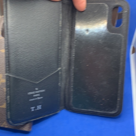 Louis Vuitton Damier Graphite monogram eclipse iPhone case or monogram iPhone - Picture 3 of 14